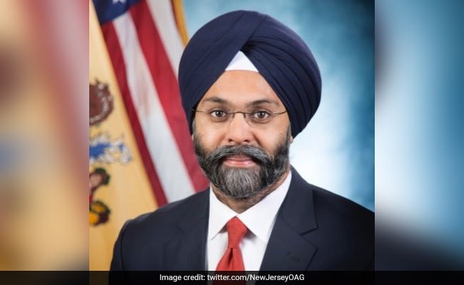 NEW YORK: Indian-American Appointed As US Securities And Exchange Commission Director