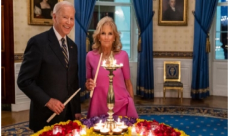 WASHINGTON : Political leaders, prominent personalities greet Indians on Diwali