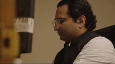 NEW JERSEY : Mantra-Singing “Modi Toys” By NRI Siblings, Coming Soon To India