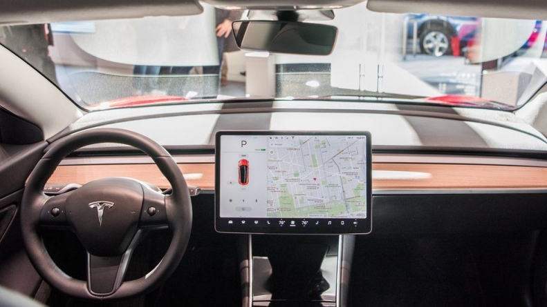 NEW YORK: Tesla withdraws self-driving beta over software issues