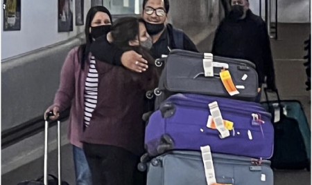 NEWARK : Emotional Reunion As First India Flight Lands In US After Borders Reopen