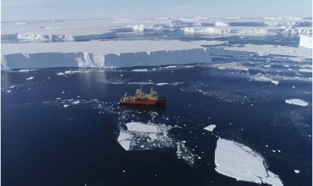 BUENOS AIRES : Antarctic glacier heading for dramatic change