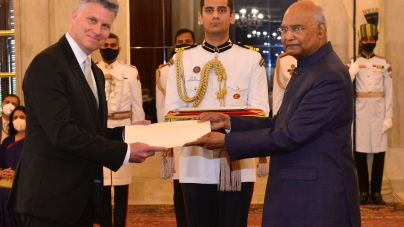 TORONTO: Envoys of five nations present credentials to President of India