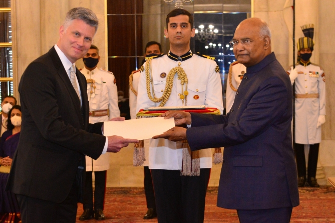 TORONTO: Envoys of five nations present credentials to President of India