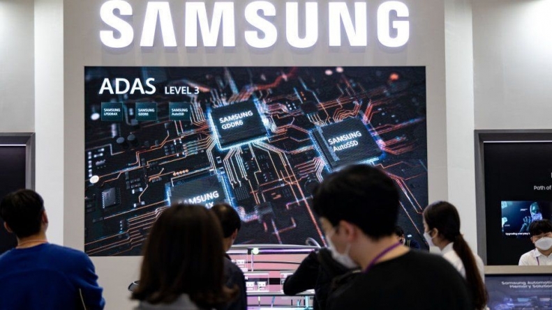 SEOUL: Global chip shortage: Samsung expects its profits to jump by 52%