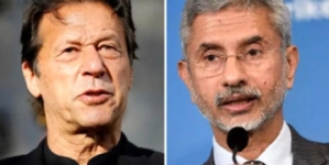 ISLAMABAD : Imran Khan commends India’s foreign policy, plays EAM Jaishankar’s clip at Lahore rally