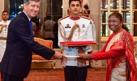 MOGADISHU : Envoys of four nations present credentials to President of India