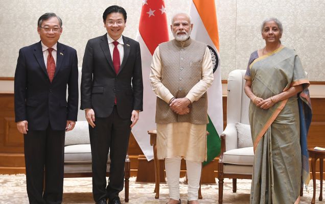 SINGAPORE CITY : Call on the Prime Minister by the Joint India-Singapore Ministerial Delegation