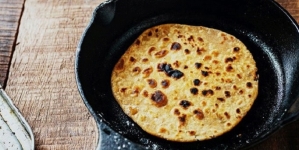 SINGAPORE CITY : India Wheat Export Ban Hits Chewy Chapati Eating Punjabis In Singapore