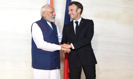 PARIS : Prime Minister’s meeting with the President of France on the sidelines of G-20 Summit in Bali