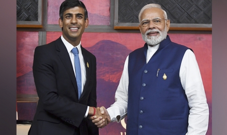 LONDON : Prime Minister’s meeting with the Prime Minister of the United Kingdom on the sidelines of G-20 Summit in Bali
