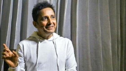 LONDON : Singer Sukhwinder Singh: Don’t run a race with the west