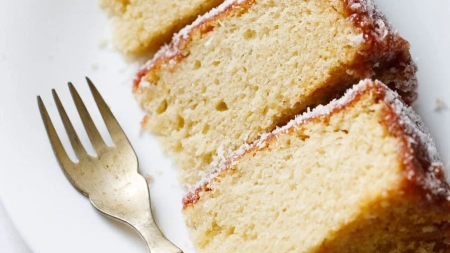 Eggless Vanilla Cake