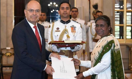 MUSCAT : Envoys of five nations present credentials to the President of India
