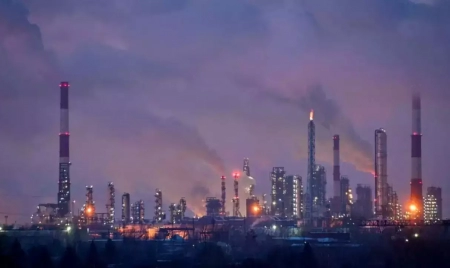 MOSCOW: India’s Urals oil imports dip in April as China ups competition.
