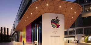 CUPERTINO: Apple opens its first retail store in India.