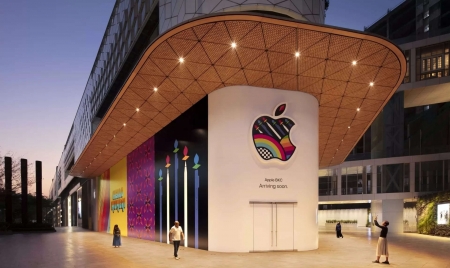 CUPERTINO: Apple opens its first retail store in India.