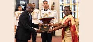 NAIROBI: Envoys of Five Nations Present Credentials to The President of India
