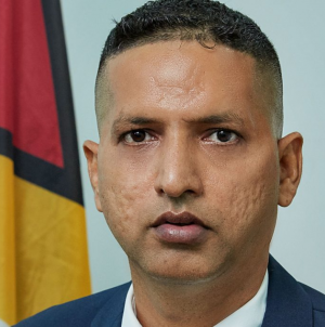 GEORGETOWN: Opposition Doubts Hindi Ability, Indian-Origin MP Ramkissoon’s Reply Leaves Guyana House Silent