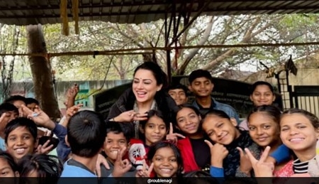 DUBAI: Indian Teacher Who Painted Murals In Slums Wins Global Teacher Prize
