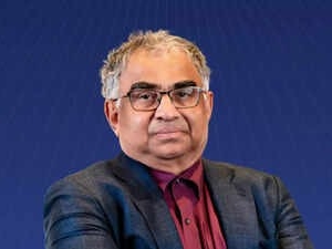 CALIFORNIA: Indian-origin scientist Shri Kulkarni wins Royal Astronomical Society’s Gold Medal